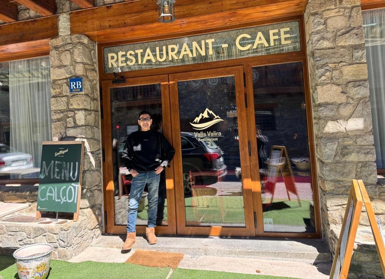 Hotel Valls Valira Os de Civís Eksteriør bilde