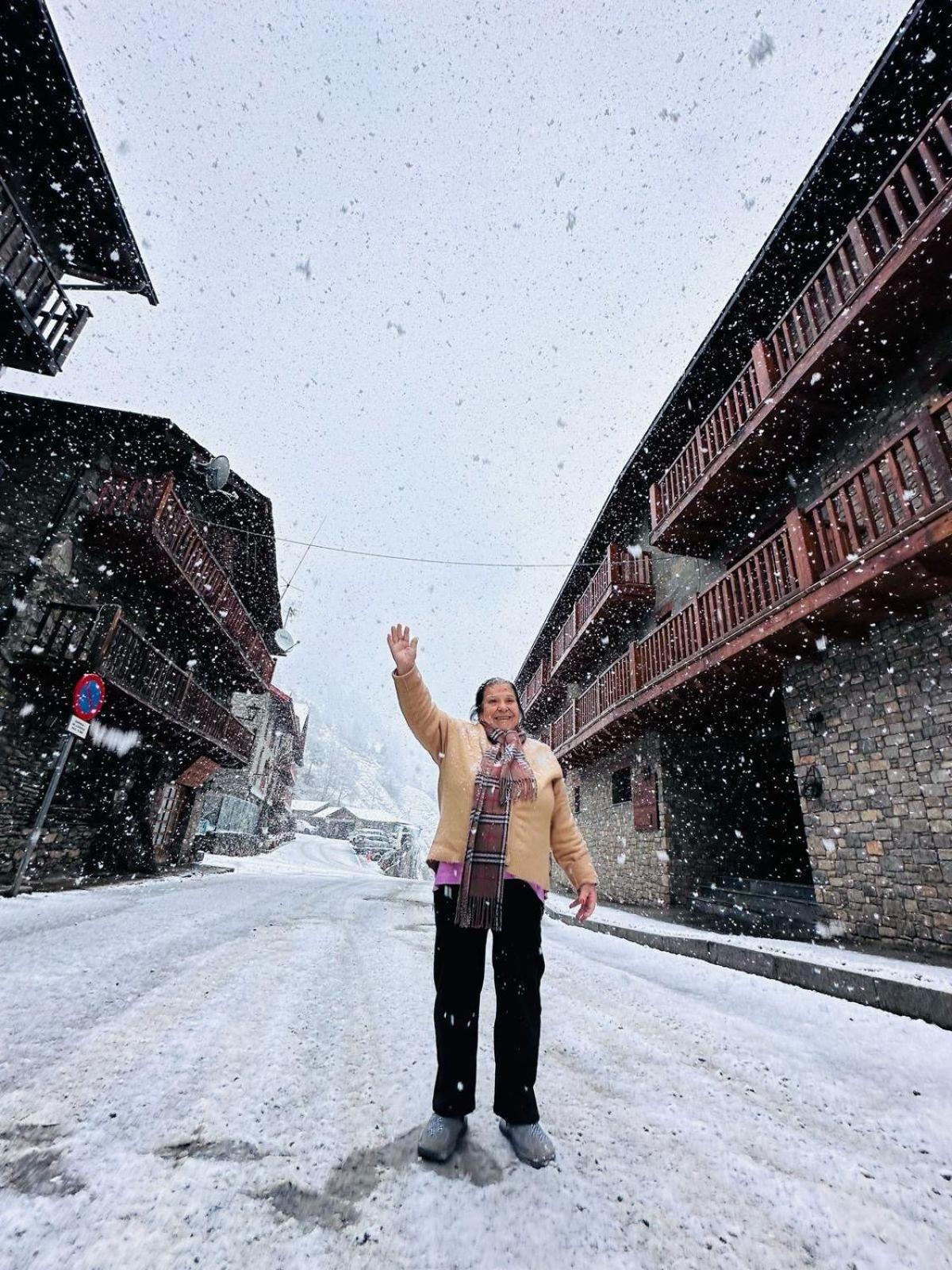 Hotel Valls Valira Os de Civís Eksteriør bilde