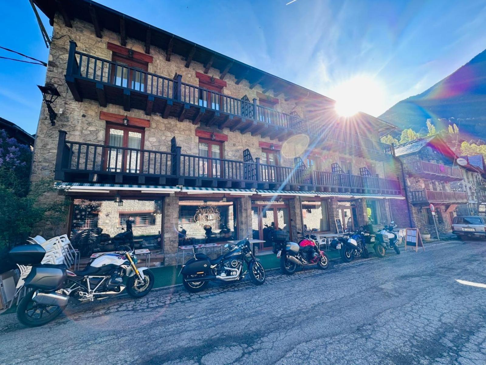 Hotel Valls Valira Os de Civís Eksteriør bilde