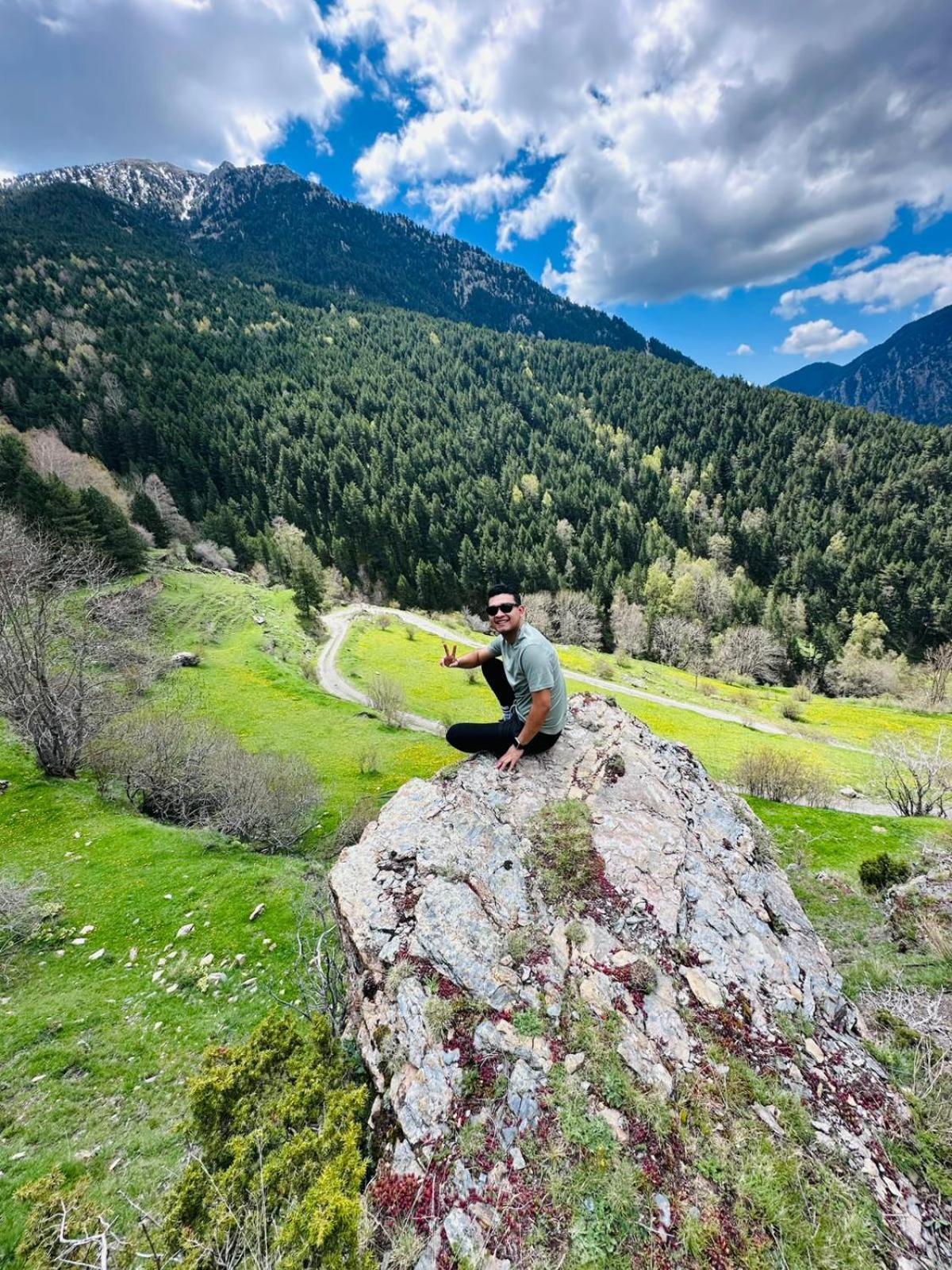 Hotel Valls Valira Os de Civís Eksteriør bilde